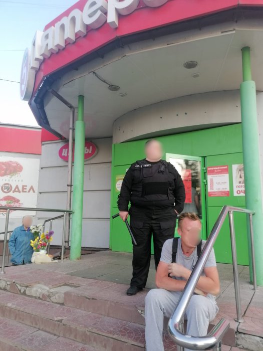 Своих бросаем
