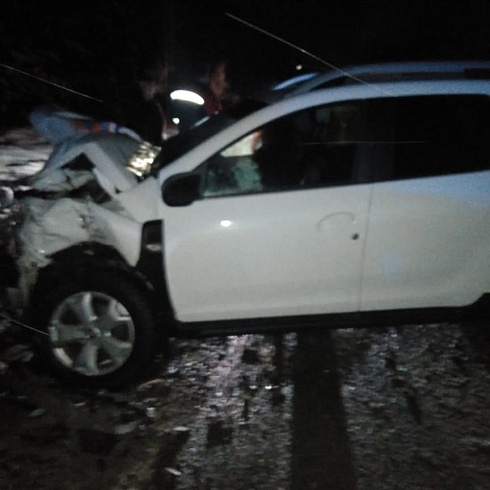 Пятеро в больнице, один скончался: крупное ДТП под Вологдой