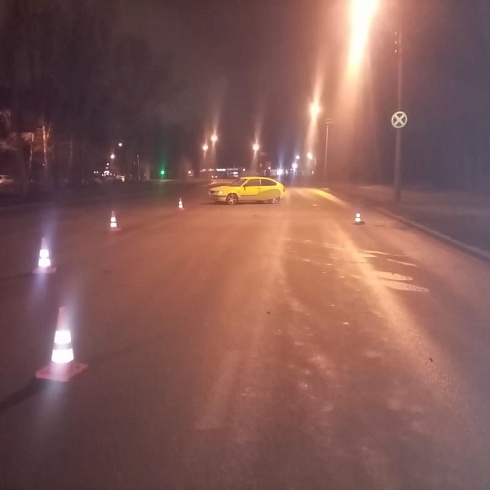 Мужчину сбили ночью в Череповце, пострадавший госпитализирован