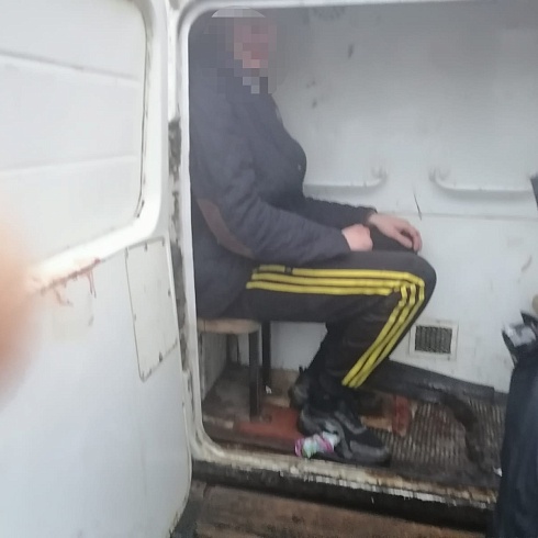Двое Вологжан пытались украсть бутылку элитного алкоголя из магазина «Магнит» на ул. К. Маркса