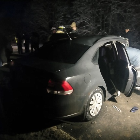 Пятеро в больнице, один скончался: крупное ДТП под Вологдой