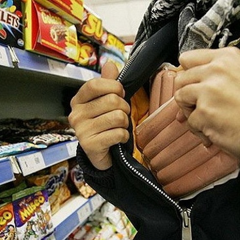 Хищение продуктов питания и алкогольной продукции в выходные и праздничные дни возросло
